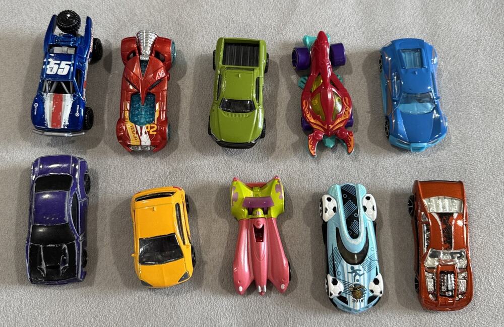 Lot Of 10 Hot Wheels Die Cast Fast Lane Matchbox & More Cars Toy Cars Vehicles